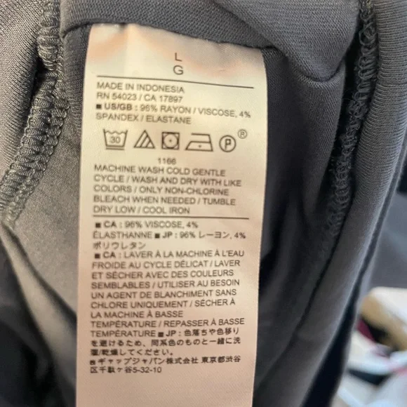 Banana Republic Women's Sky Slate Shirred Top - Picture 10 of 12